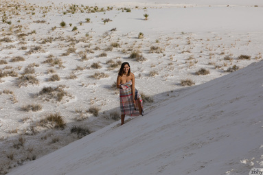 Picture 1 - Alejandra Cobos on Zishy in White Sands