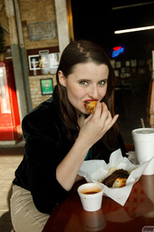 Picture 5 - Dorothy Channing on Zishy in Texas Meats